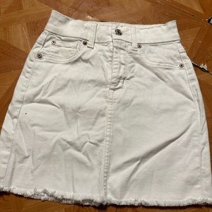 American Eagle White Skirt
